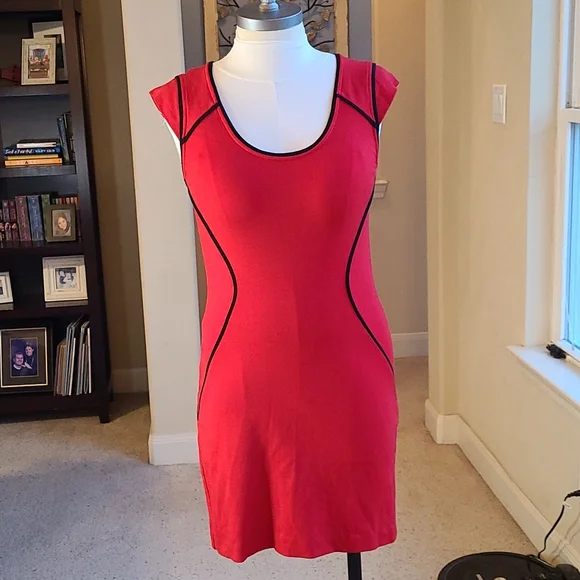 express red and black dress Sexy Red Dress with black piping and zipper back, Express 10